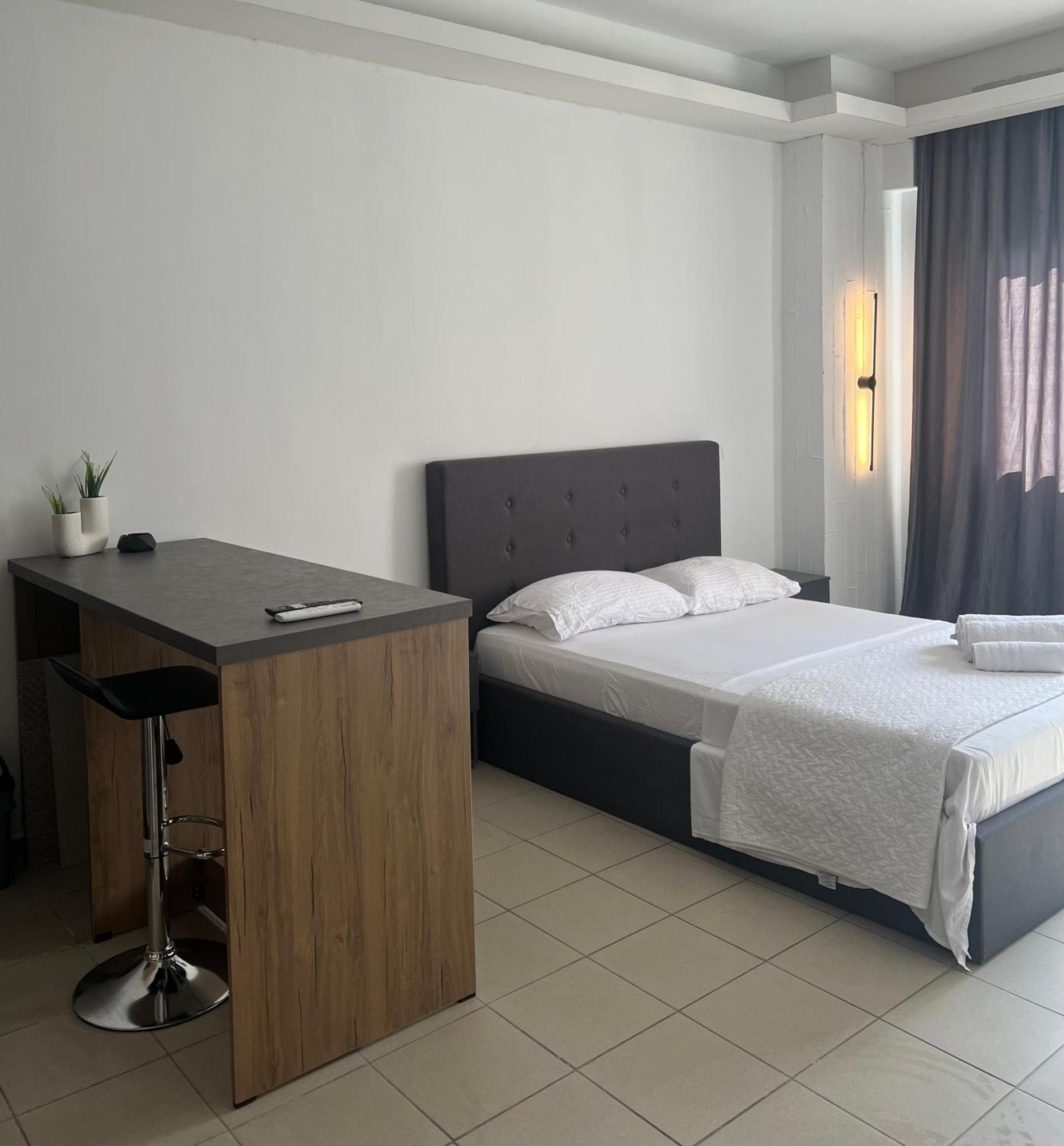 Central Apartment 6 Larissa Luaran gambar